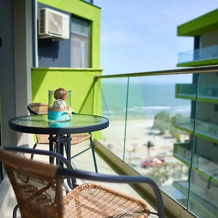 Alezzi Blue Sky Apartment Navodari