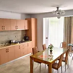 Alezzi Seaside 1 Apartment *