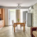 Alezzi Seaside 1 *