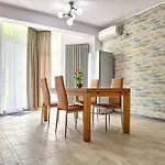 Alezzi Seaside 1 Apartment Navodari