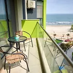 Apartment Alezzi Seaside 1 *