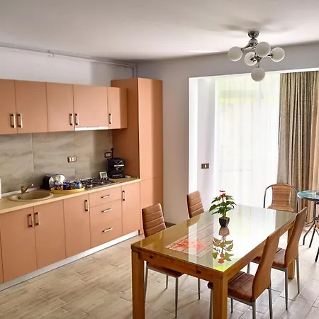 Alezzi Blue Sky Apartment *