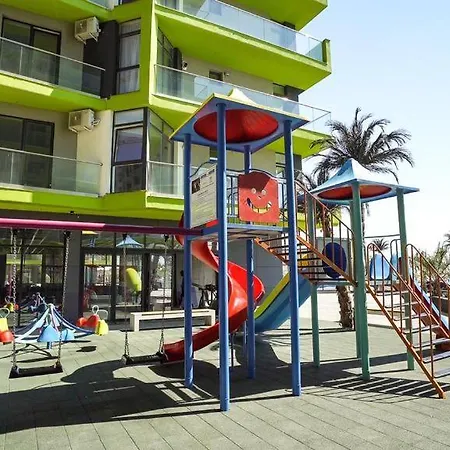 Alezzi Seaside 1 Apartment Navodari