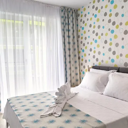 Alezzi Seaside 1 Apartment